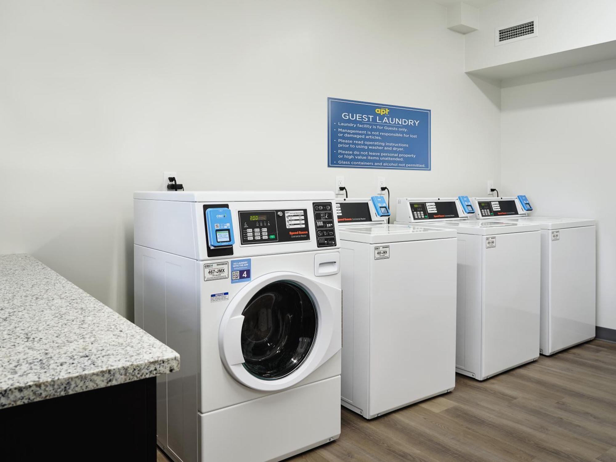 Stayapt Suites Pensacola-Uwf/Florida Hospital Area Ferry Pass エクステリア 写真